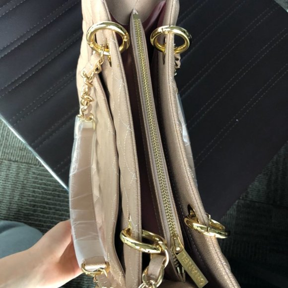 Chanel GST - Picture 3 of 4